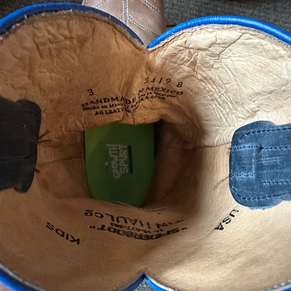 BOYS' SPIDER STITCH BOOTS - Like New - good condition!! - Picture 7 of 7